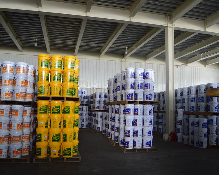 山西鑫瑞澤公司：太原工業(yè)潤滑油選用原則是什么？